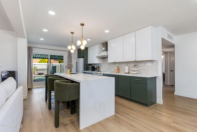 8650 E ROANOKE Avenue, Scottsdale, AZ 85257