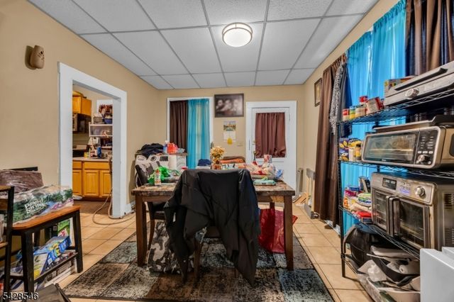 34 Church St, Bound Brook Boro, NJ 08805