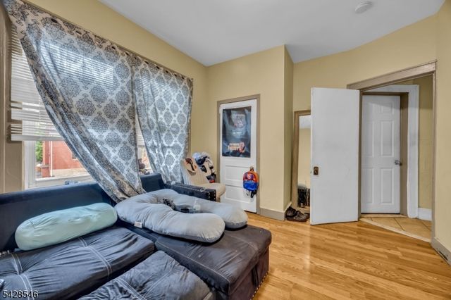 34 Church St, Bound Brook Boro, NJ 08805