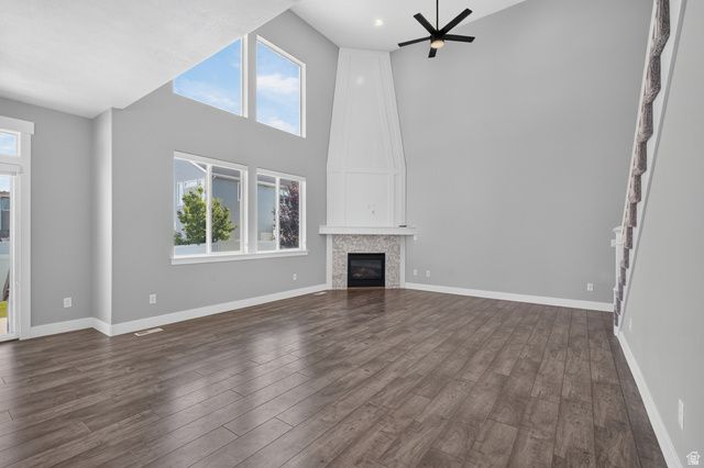 36 W SYRACUSE RD, Vineyard, UT 84059