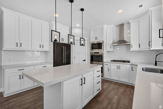 36 W SYRACUSE RD, Vineyard, UT 84059