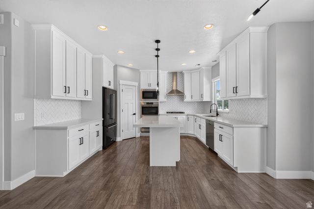 36 W SYRACUSE RD, Vineyard, UT 84059