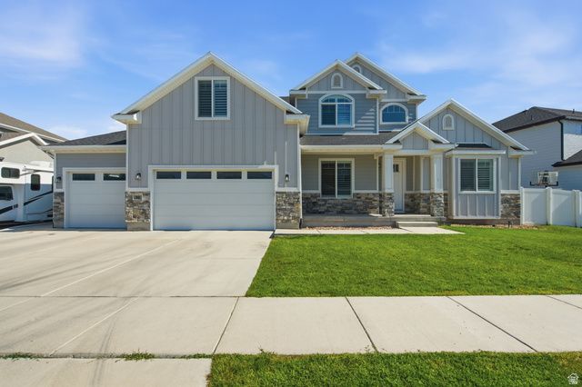 36 W SYRACUSE RD, Vineyard, UT 84059
