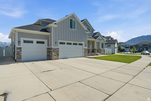36 W SYRACUSE RD, Vineyard, UT 84059