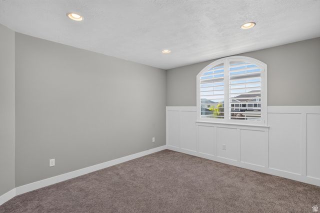 36 W SYRACUSE RD, Vineyard, UT 84059