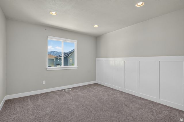 36 W SYRACUSE RD, Vineyard, UT 84059