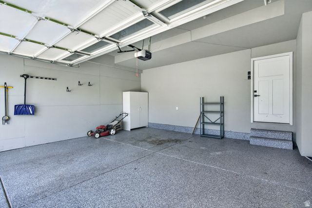 36 W SYRACUSE RD, Vineyard, UT 84059