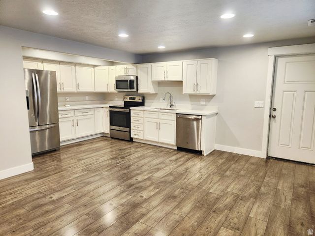 36 W SYRACUSE RD, Vineyard, UT 84059