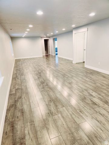 36 W SYRACUSE RD, Vineyard, UT 84059