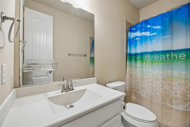 338 Wyndale Drive, Lewisville, TX 75056
