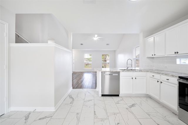 1400 Portchester Castle PATH, Pflugerville, TX 78660