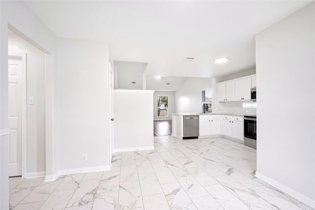 1400 Portchester Castle PATH, Pflugerville, TX 78660