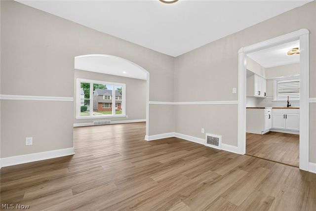 3802 Freemont Road, South Euclid, OH 44121