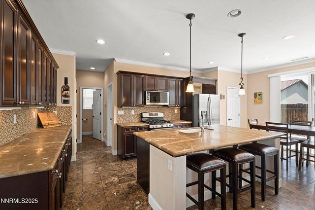 2000 Long Hollow Drive, Reno, NV 89521