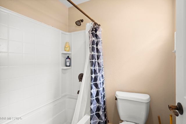 2000 Long Hollow Drive, Reno, NV 89521