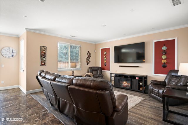 2000 Long Hollow Drive, Reno, NV 89521