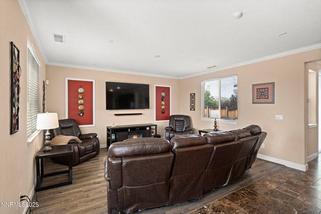 2000 Long Hollow Drive, Reno, NV 89521