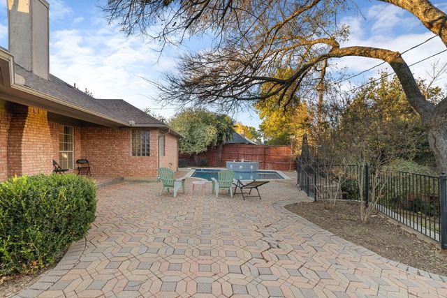 1418 Holley Creek Lane, Mansfield, TX 76063