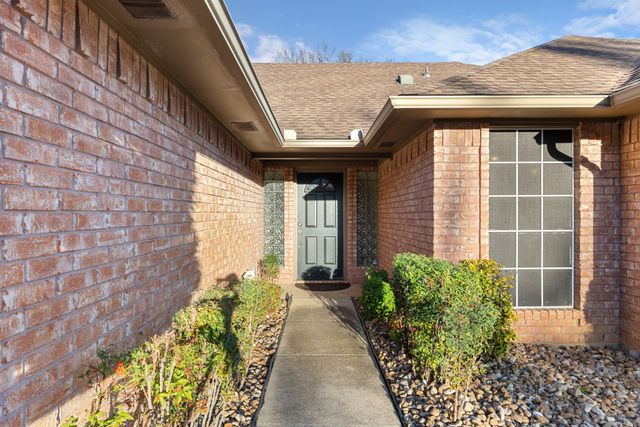 1418 Holley Creek Lane, Mansfield, TX 76063
