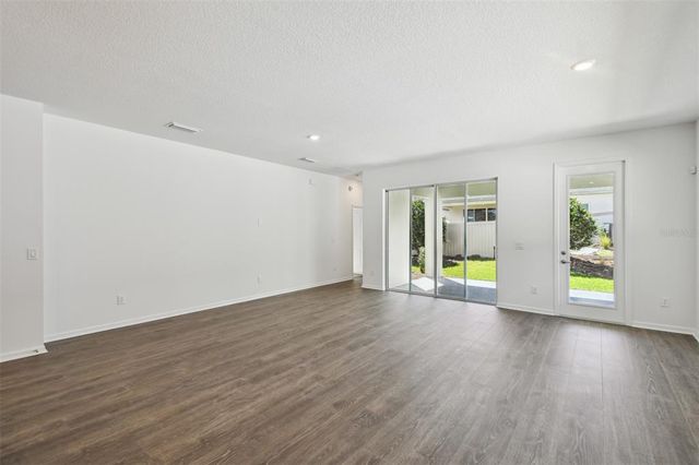 5944 BRISTLE OAK STREET, Mount Dora, FL 32757