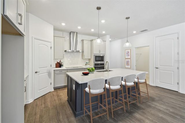 5944 BRISTLE OAK STREET, Mount Dora, FL 32757