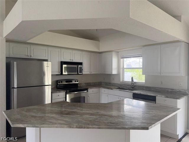2227 SW 5th AVE, Cape Coral, FL 33991
