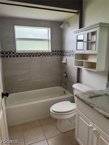 2227 SW 5th AVE, Cape Coral, FL 33991