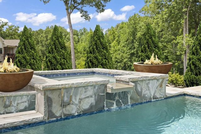 298 Flat Creek Drive, Monroe, GA 30655