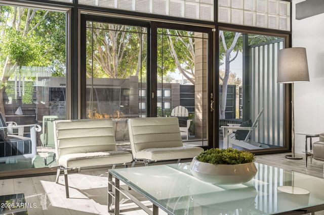 8614 E BERRIDGE Lane, Scottsdale, AZ 85250