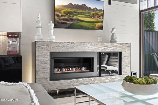 8614 E BERRIDGE Lane, Scottsdale, AZ 85250