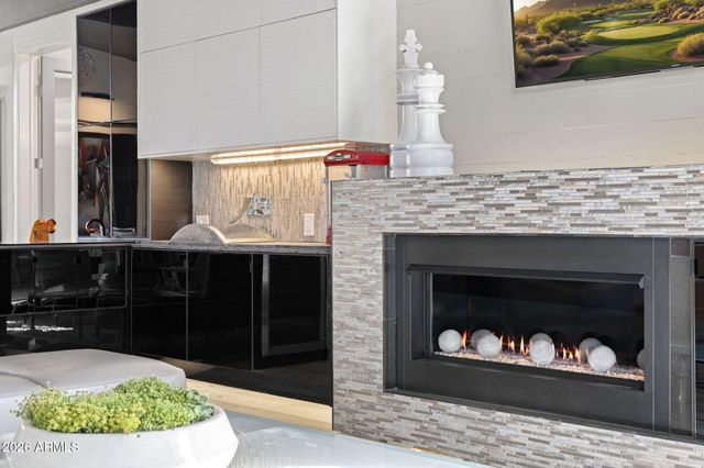 8614 E BERRIDGE Lane, Scottsdale, AZ 85250