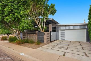 8614 E BERRIDGE Lane, Scottsdale, AZ 85250
