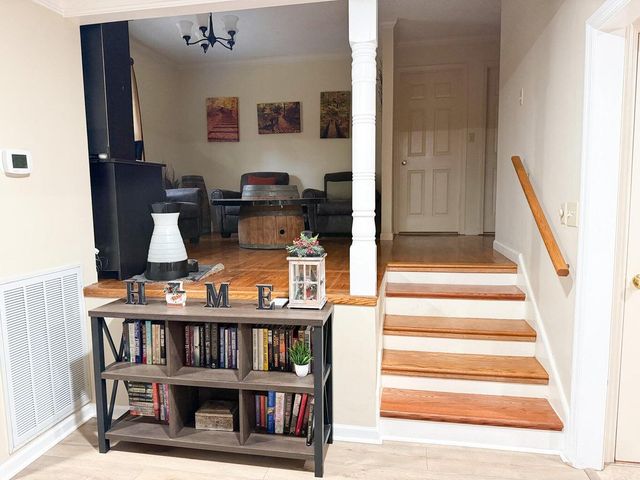 1515 Crestway Drive, Athens, TN 37303