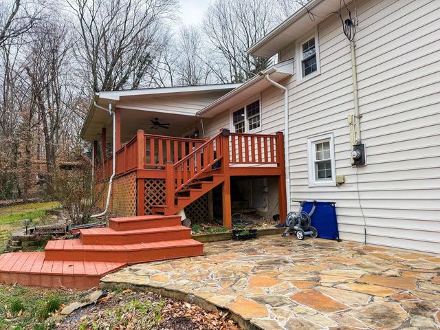 1515 Crestway Drive, Athens, TN 37303