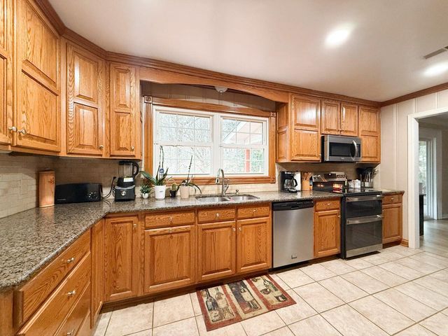 1515 Crestway Drive, Athens, TN 37303