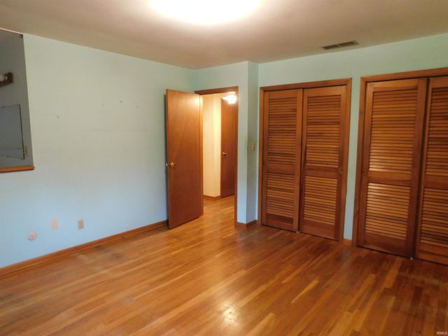 2100 W Ellsworth Road, Bloomington, IN 47404