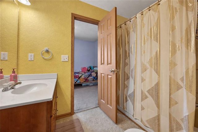 840 S Woodson Court, Gardner, KS 66030