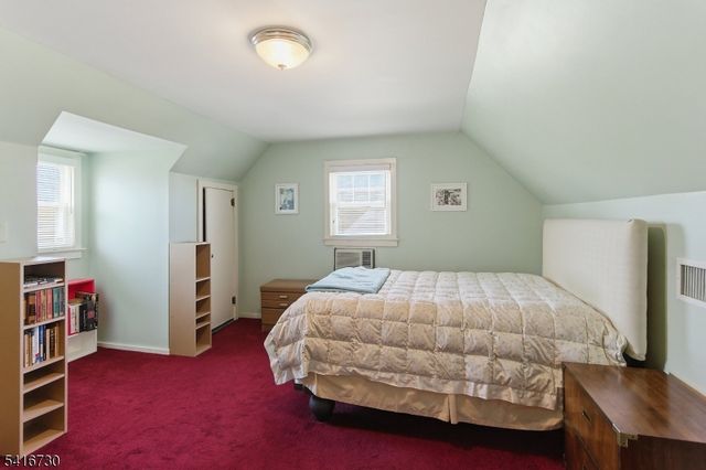 597 Penn Ave, Teaneck Twp., NJ 07666