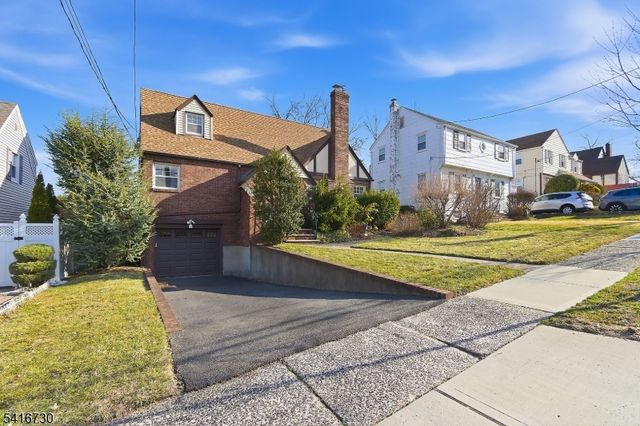 597 Penn Ave, Teaneck Twp., NJ 07666