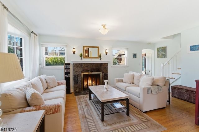 597 Penn Ave, Teaneck Twp., NJ 07666