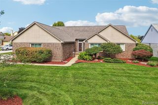 1781 S Shore Drive, Rochester Hills, MI 48307