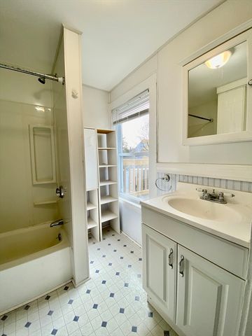 20 Webster Ave 2, Somerville, MA 02145