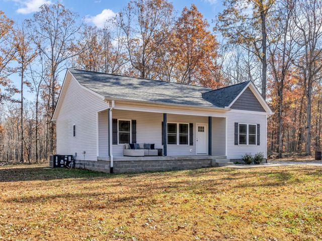 371 McElhiney Rd, Dickson, TN 37055