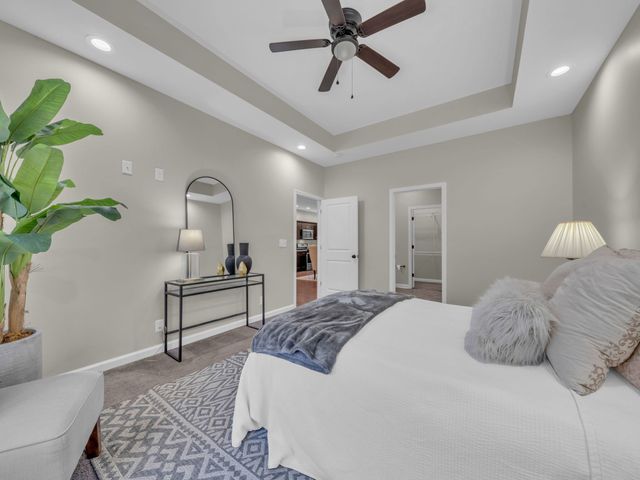 371 McElhiney Rd, Dickson, TN 37055