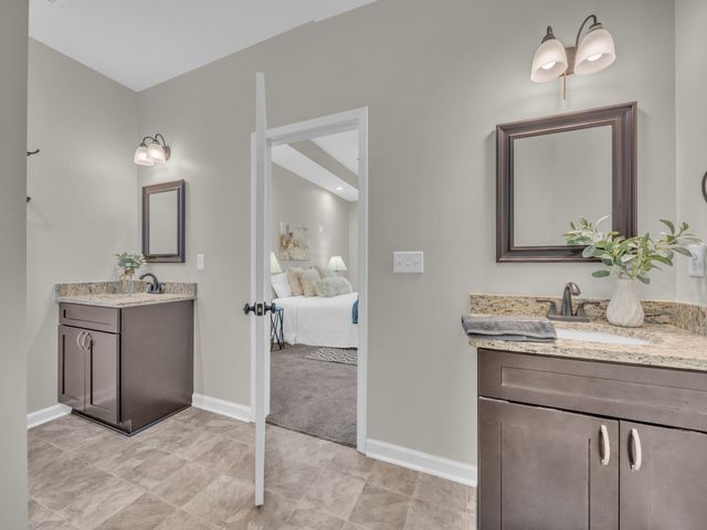 371 McElhiney Rd, Dickson, TN 37055