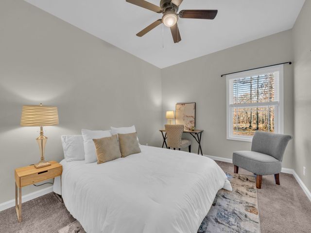 371 McElhiney Rd, Dickson, TN 37055