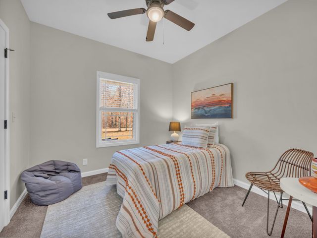 371 McElhiney Rd, Dickson, TN 37055