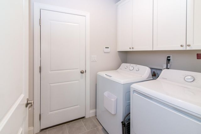 2544 Oxford Circle, Ann Arbor, MI 48103