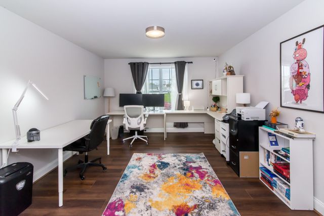 2544 Oxford Circle, Ann Arbor, MI 48103