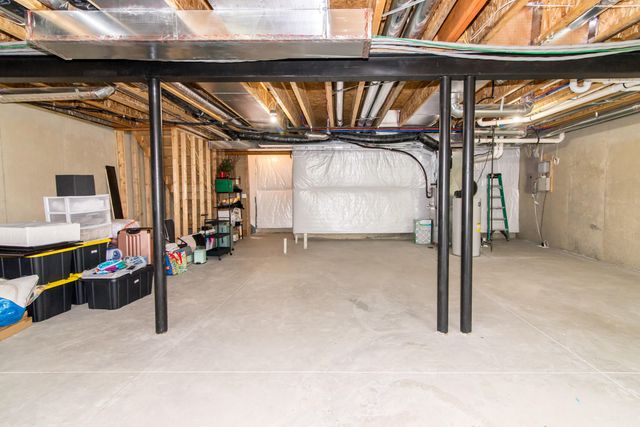 2544 Oxford Circle, Ann Arbor, MI 48103